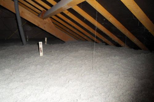 Isolation de combles par insufflation d'ouate de cellulose