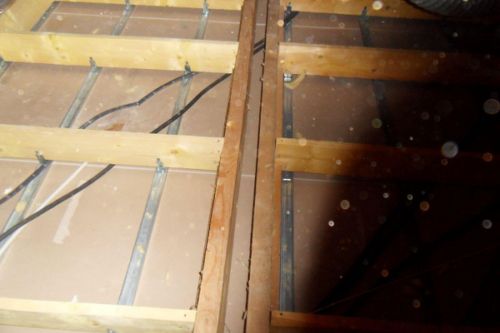 Isolation de combles par insufflation d'ouate de cellulose