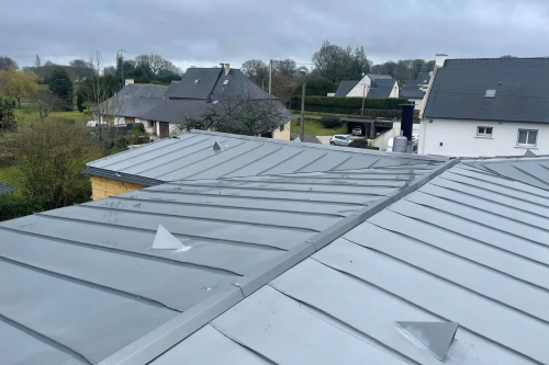 Réalisation d'une toiture en zinc