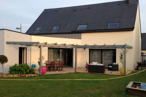 Réalisation d'une toiture complète en ardoises naturelles