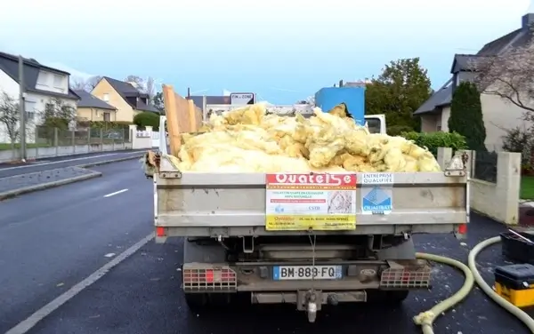 photo d'un camion benne